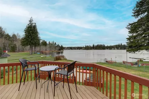1366 W Star Lake Dr, Elma, WA 98541