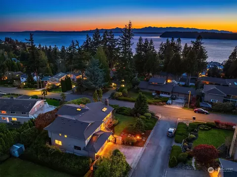 9315 60th Ave W, Mukilteo, WA 98275