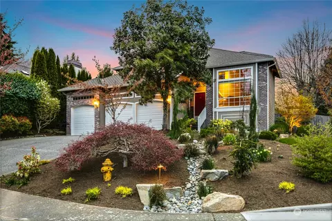 13038 NE 197th Pl, Woodinville, WA 98072