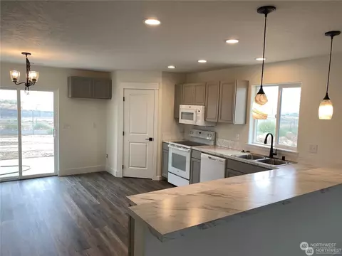 Kitchen - 641 E Franklin St, Connell, WA 99326 photo 1 of 2