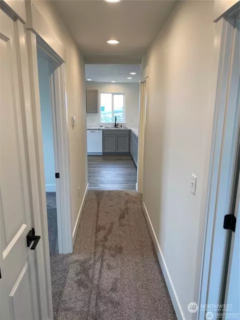 Entry Way - 641 E Franklin St, Connell, WA 99326 photo 1 of 1