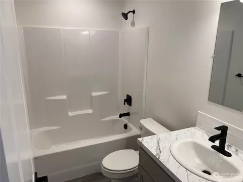 Bath - 641 E Franklin St, Connell, WA 99326 photo 1 of 3