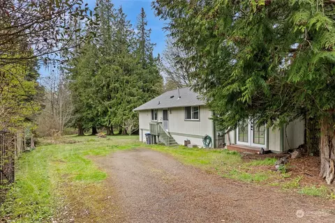 21829 Howard Ave NE, Kingston, WA 98346
