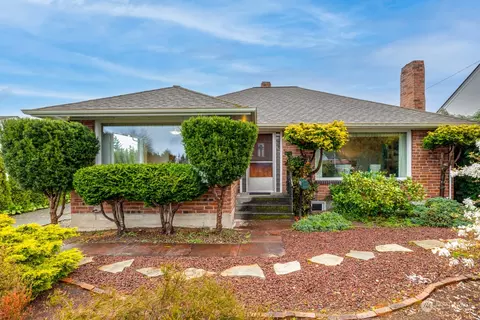 5107 Rucker Ave, Everett, WA 98203