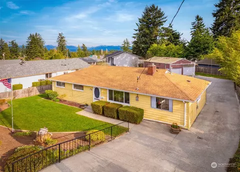Exterior - 1314 E Casino Rd, Everett, WA 98203 photo 11 of 14
