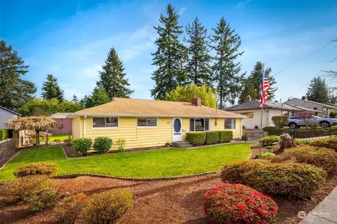 Exterior - 1314 E Casino Rd, Everett, WA 98203 photo 12 of 14