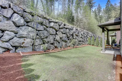 Exterior - 17604 3rd Ave SE, Bothell, WA 98012 photo 4 of 6
