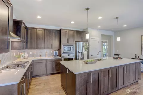 Kitchen - 17604 3rd Ave SE, Bothell, WA 98012 photo 1 of 3