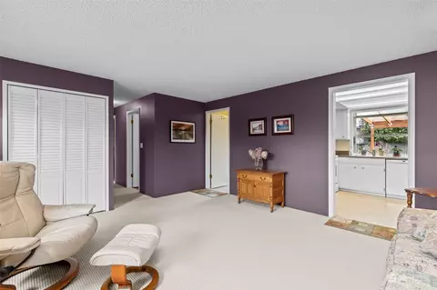 Bedroom - 8425 Maple Ln, Edmonds, WA 98026 photo 2 of 10