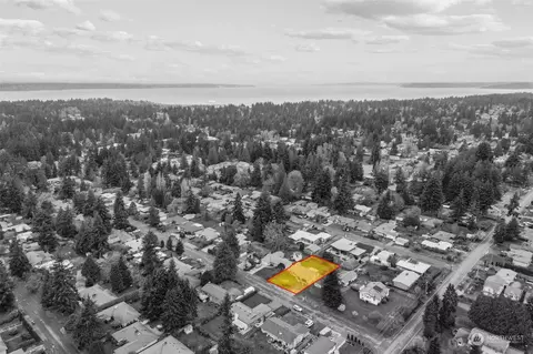 View/Area - 8425 Maple Ln, Edmonds, WA 98026 photo 2 of 2