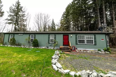 291 NE Snowcap Dr, Tahuya, WA 98588