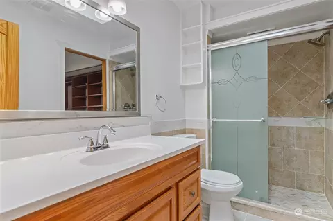 Bath - 9028 11th Pl W, Everett, WA 98204 photo 1 of 2