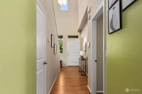 Entry Way - 18311 39th Ave SE #111, Bothell, WA 98012 photo 3 of 5