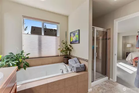 Bath - 18311 39th Ave SE #111, Bothell, WA 98012 photo 3 of 4