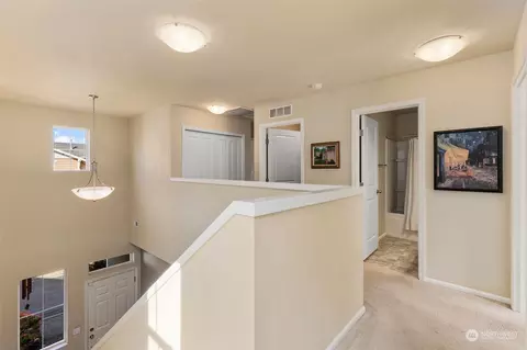 Entry Way - 18311 39th Ave SE #111, Bothell, WA 98012 photo 4 of 5