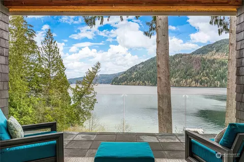 3598 S Bay Dr, Sedro Woolley, WA 98284