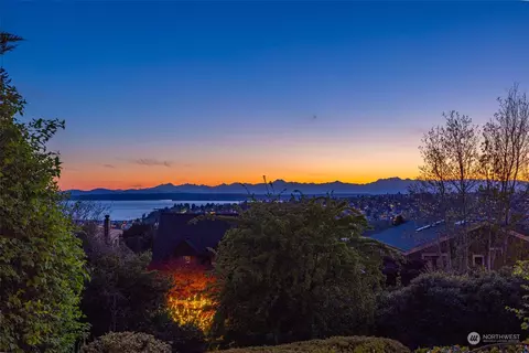 1628 9th Ave W, Seattle, WA 98119