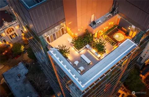 800 Columbia St #502, Seattle, WA 98104