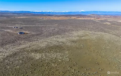 1 Sage Hills Dr, Ellensburg, WA 98926