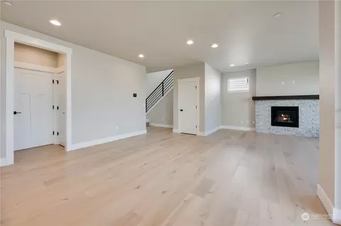 Living - 20332 125th Ave NE #SM 07, Bothell, WA 98011 photo 1 of 5