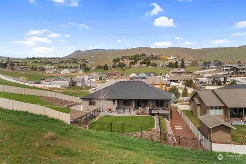View/Area - 75 Sunny Meadows Loop, Wenatchee, WA 98801 photo 4 of 5