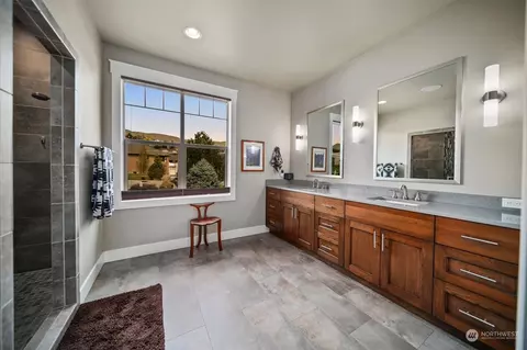 Bath - 75 Sunny Meadows Loop, Wenatchee, WA 98801 photo 1 of 6