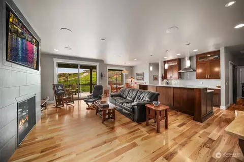 Living - 75 Sunny Meadows Loop, Wenatchee, WA 98801 photo 1 of 2