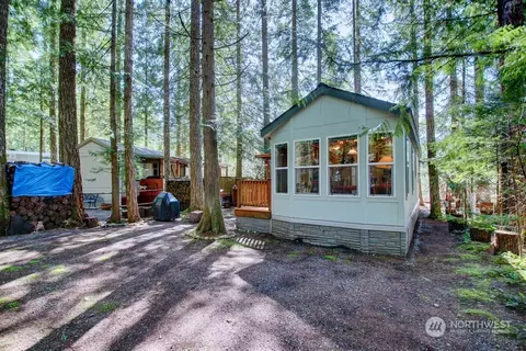 39 5 Big River Blvd W, Deming, WA 98244