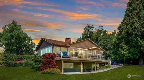 2482 Hilltop Rd, Ferndale, WA 98248
