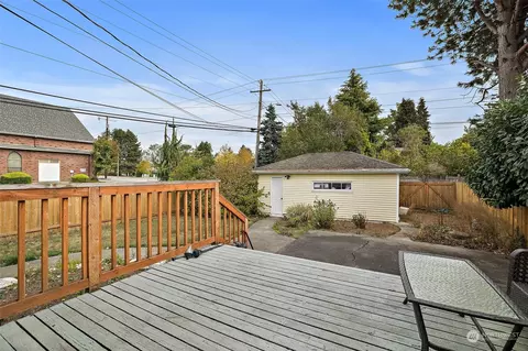 Exterior - 1501 Mcdougall Ave, Everett, WA 98201 photo 5 of 5