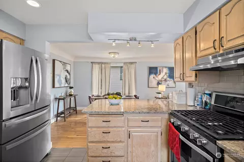 Kitchen - 1501 Mcdougall Ave, Everett, WA 98201 photo 4 of 4