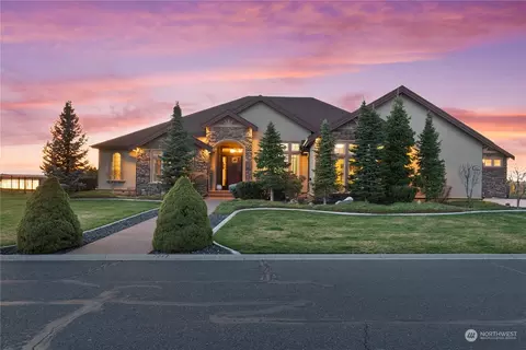 7277 Dune Lake Rd SE, Moses Lake, WA 98837
