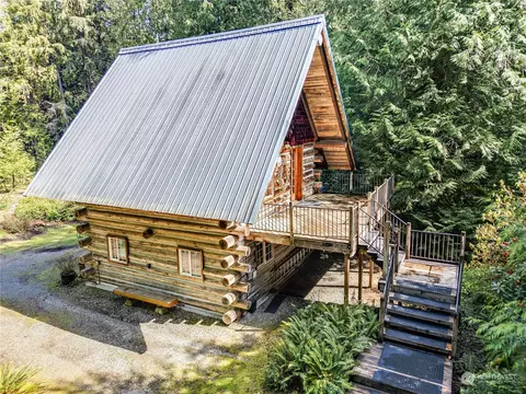 22800 S Kingston Rd NE, Kingston, WA 98346