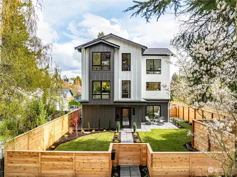 4030 48th Ave SW, Seattle, WA 98116