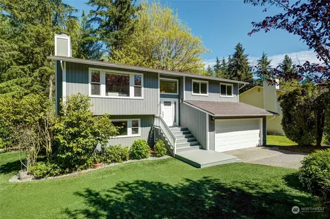 20734 NE 44th St, Sammamish, WA 98074