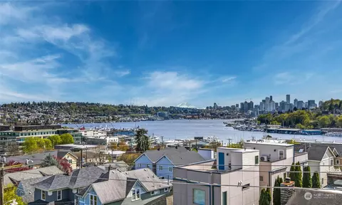 3600 Whitman Ave N #403, Seattle, WA 98103