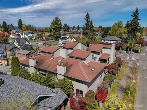 View/Area - 1906 Colby Ave #6, Everett, WA 98201 photo 3 of 7