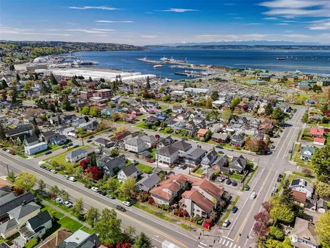 View/Area - 1906 Colby Ave #6, Everett, WA 98201 photo 6 of 7