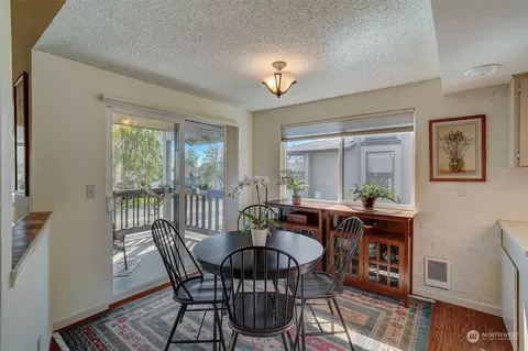 Dining - 1906 Colby Ave #6, Everett, WA 98201 photo 1 of 3