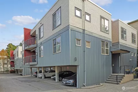 9520 1st Ave NE #B302, Seattle, WA 98115