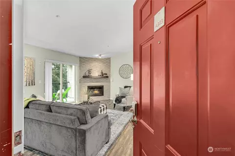 10709 Valley View Rd #A303, Bothell, WA 98011 photo 2