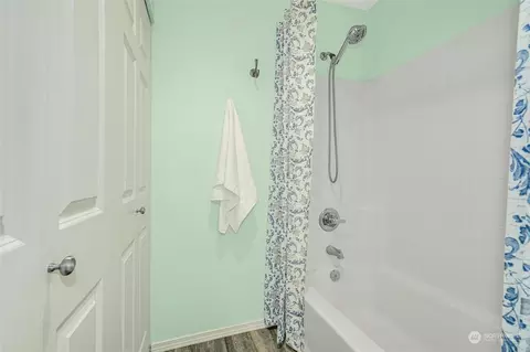 10709 Valley View Rd #A303, Bothell, WA 98011 photo 16