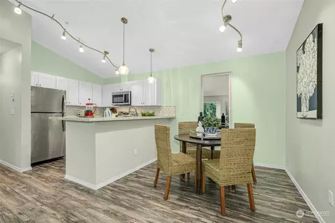 10709 Valley View Rd #A303, Bothell, WA 98011 photo 7