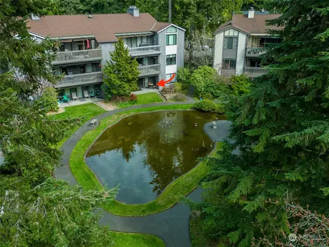1627 NE 143rd St #J1, Seattle, WA 98125