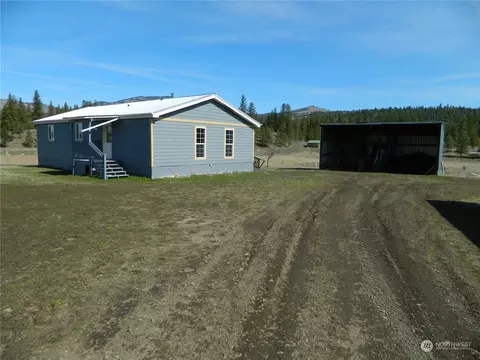 637 Aeneas Valley Rd, Tonasket, WA 98855