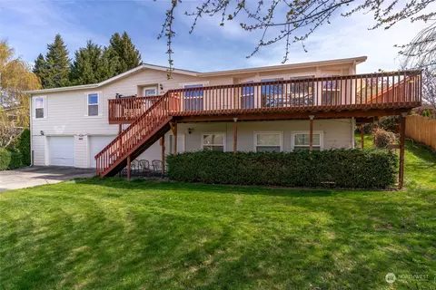 4018 NW Cascade Ave, East Wenatchee, WA 98802