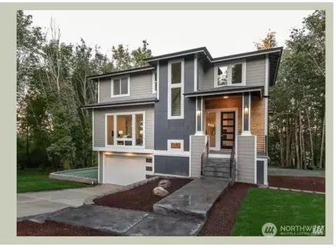 195 SE Nn Se 23rd St, Sammamish, WA 98075