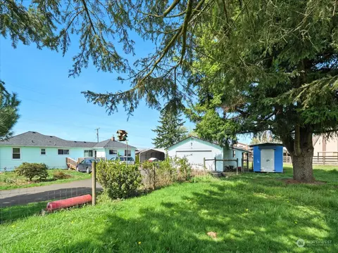 Exterior - 43406 228th Ave SE, Enumclaw, WA 98022 photo 4 of 14