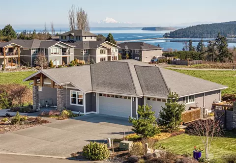 11 Ridgefield Rd, Sequim, WA 98382
