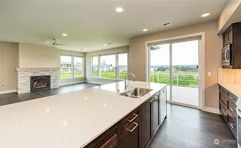 Kitchen - 11 Ridgefield Rd, Sequim, WA 98382 photo 1 of 5